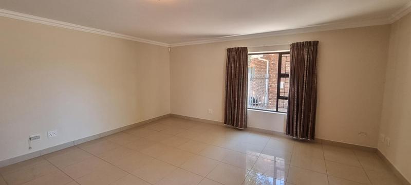 4 Bedroom Property for Sale in Reebok Western Cape